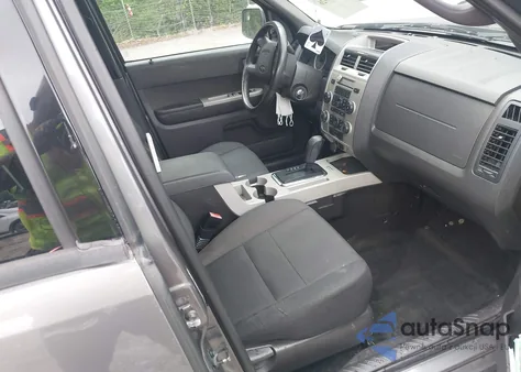 2012 Ford Escape Xlt z USA, uszkodzony, nr VIN 1FMCU0D77CKC81856